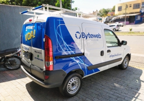 Carro-adesivado-Kangoo